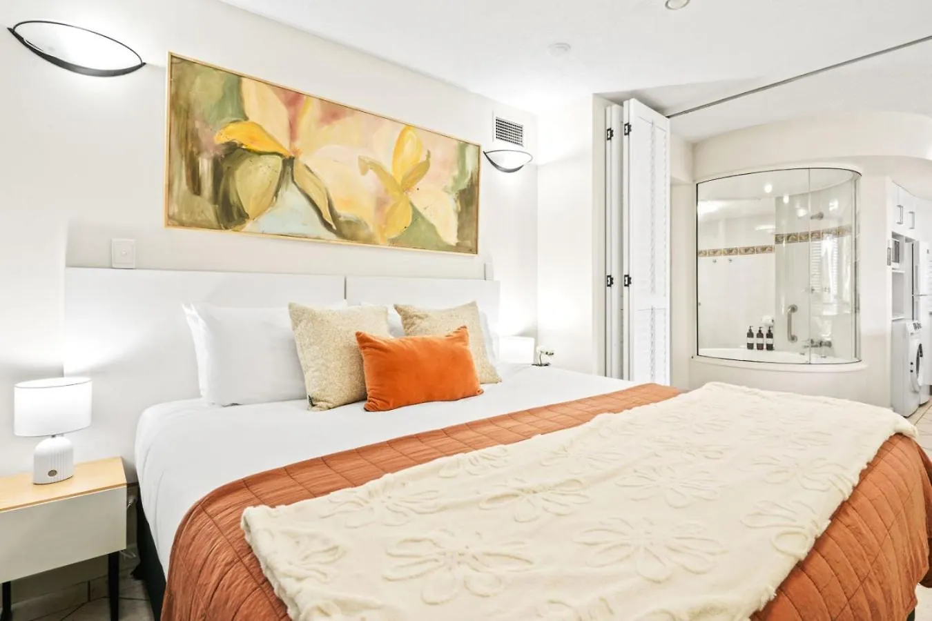 Tropical Tides At Cairns Esplanade Apartment