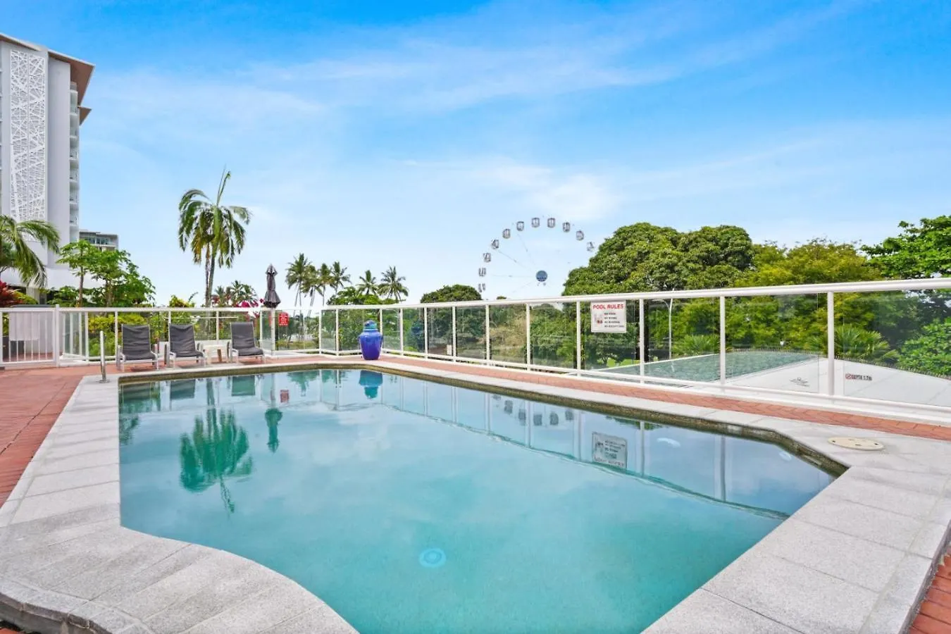 Tropical Tides At Cairns Esplanade Apartment Australia